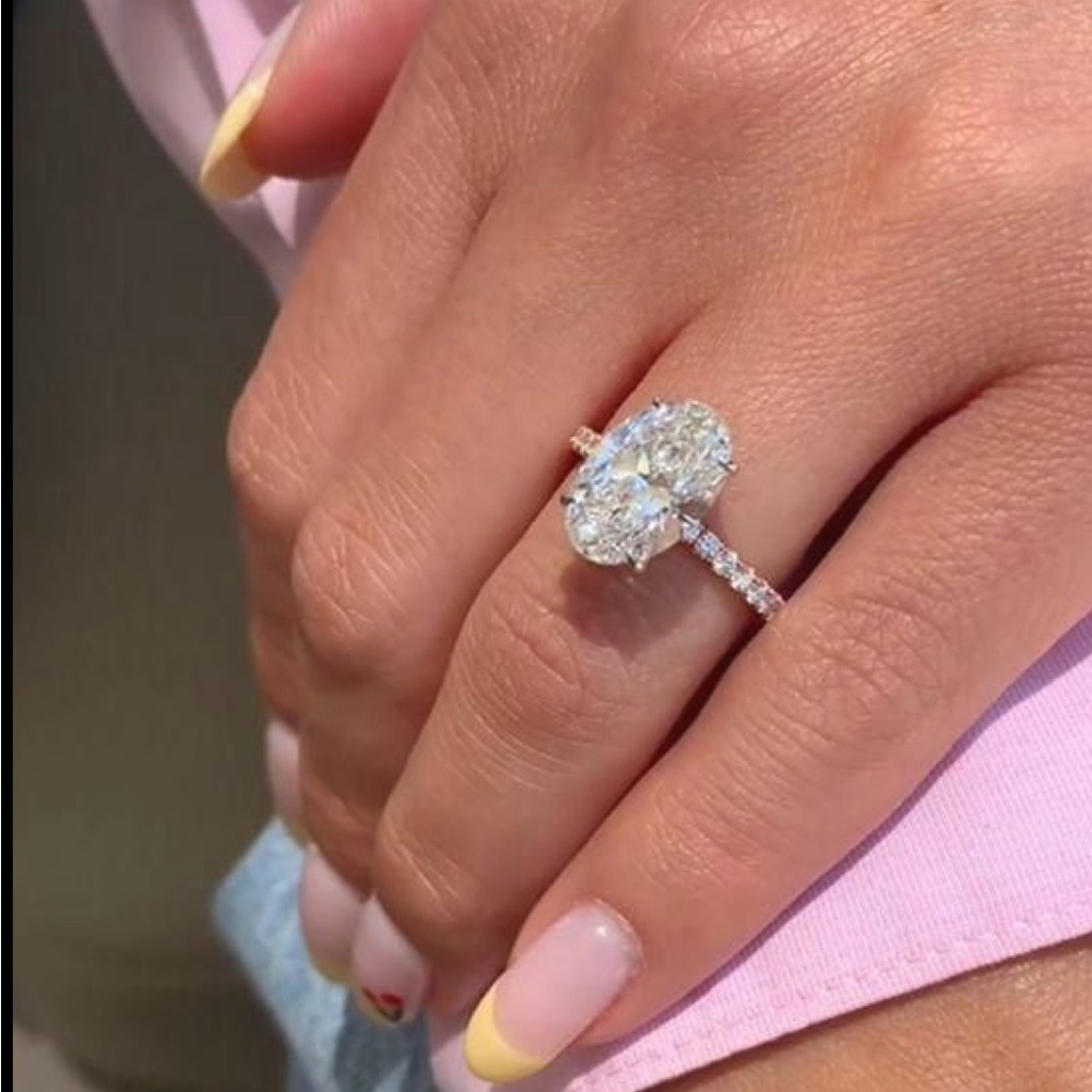 Moissanite Oval Engagement Ring